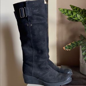Sorel black suede wedge boots size 7.5